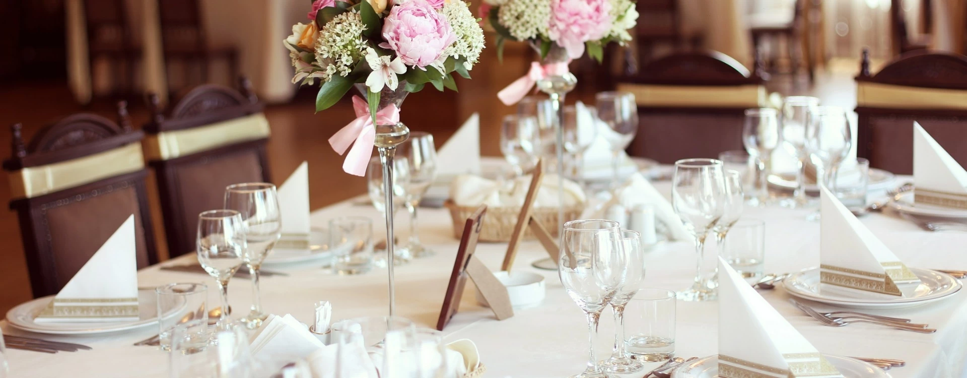 Stół dla gości weselnych